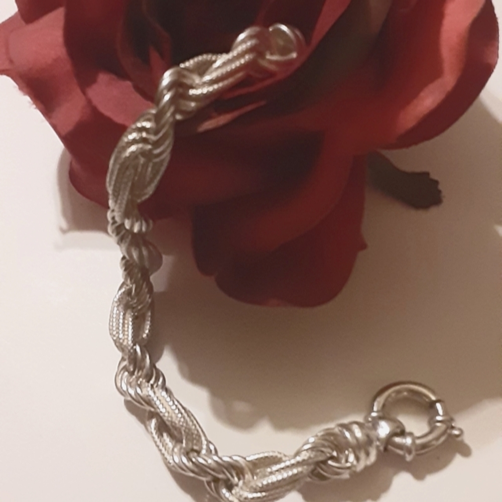 Gorgeous Sterling Silver 925 Bracelet